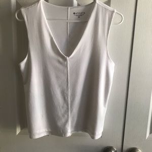 Casual cropped top